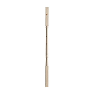 32mm Pine Latvian Spindle x 895mm PEFC